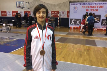 Süper Minik ve Minik Eskrimcilerimiz Boğaziçi’nde 6 Madalya Kazandı